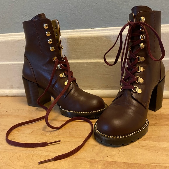 Worn once! Stuart Weitzman Kolbie Chain Block Bootie - size 7 - Picture 3 of 5